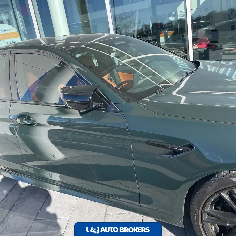 2023 BMW M5