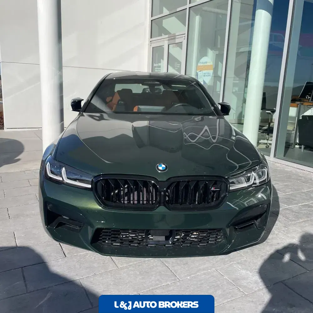 2023 BMW M5