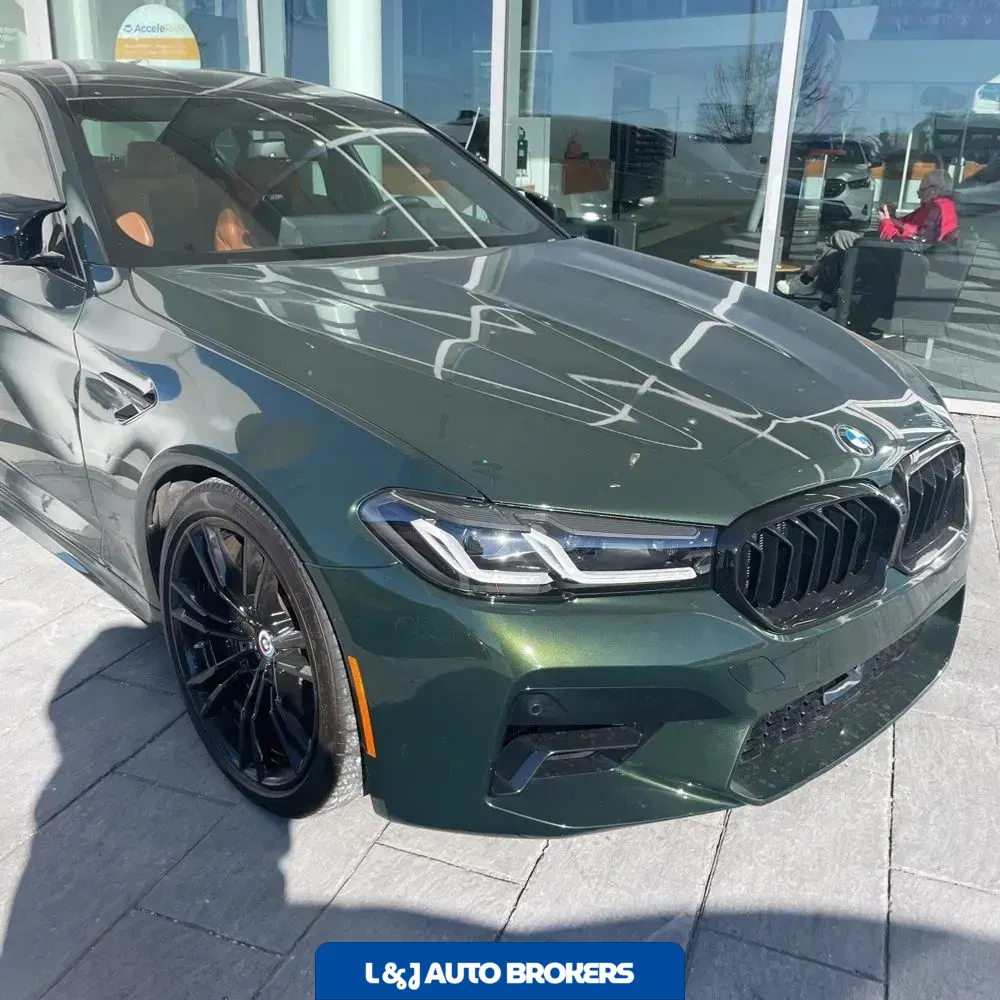 2023 BMW M5