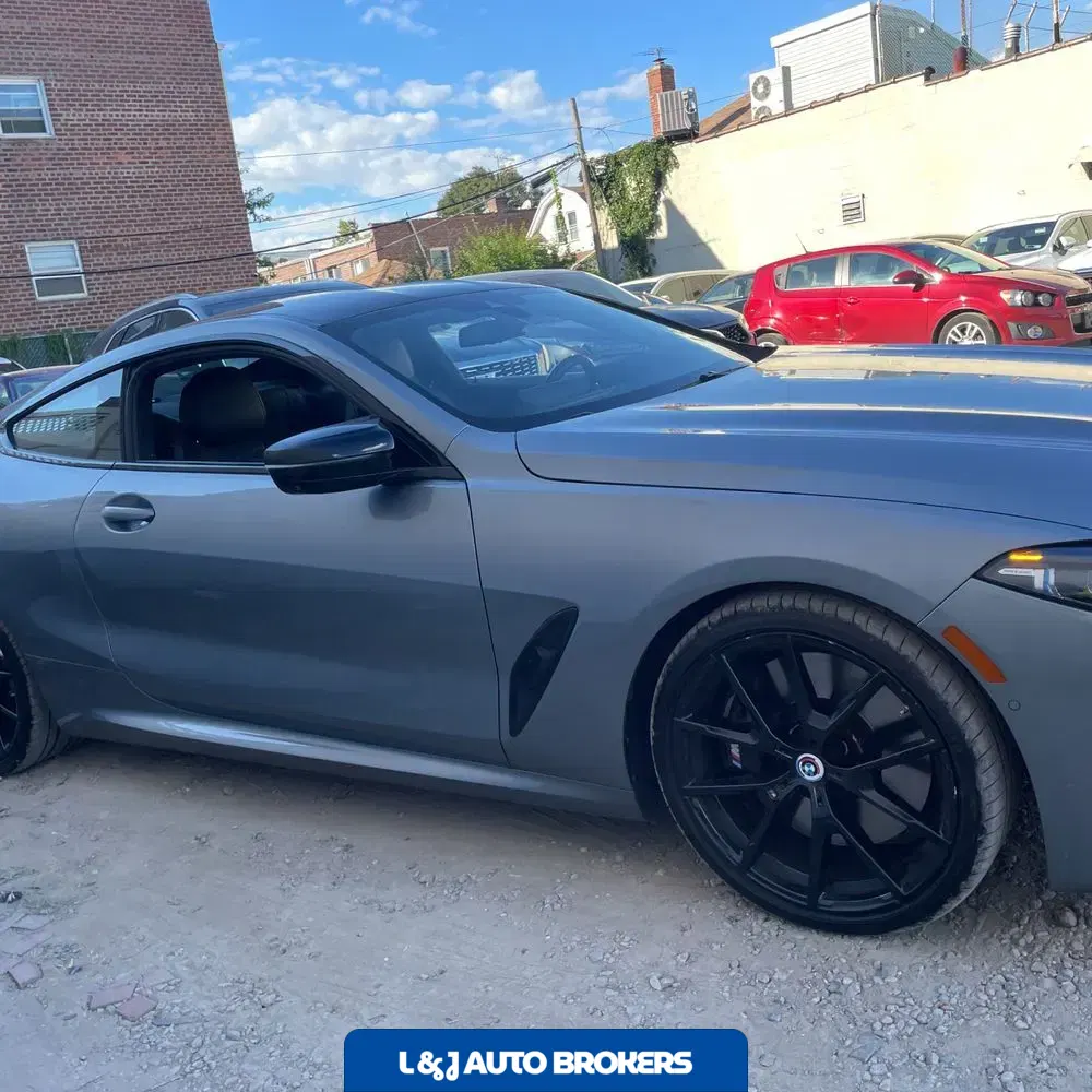 2023 BMW 8-Series M850xi