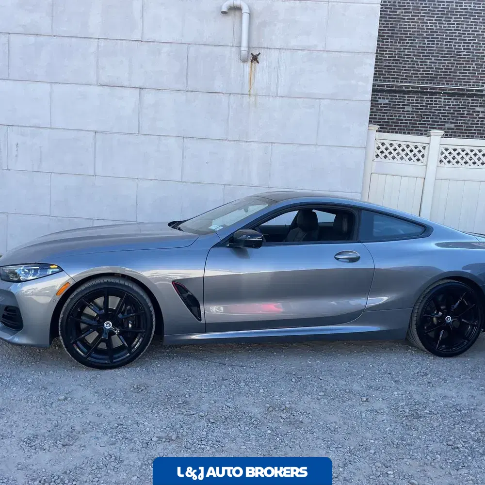 2023 BMW 8-Series M850xi