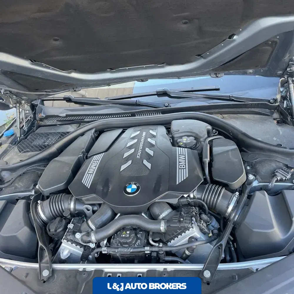 2023 BMW 8-Series M850xi