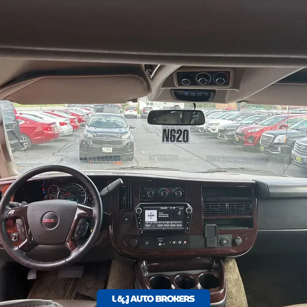 2023 GMC Savana 2500