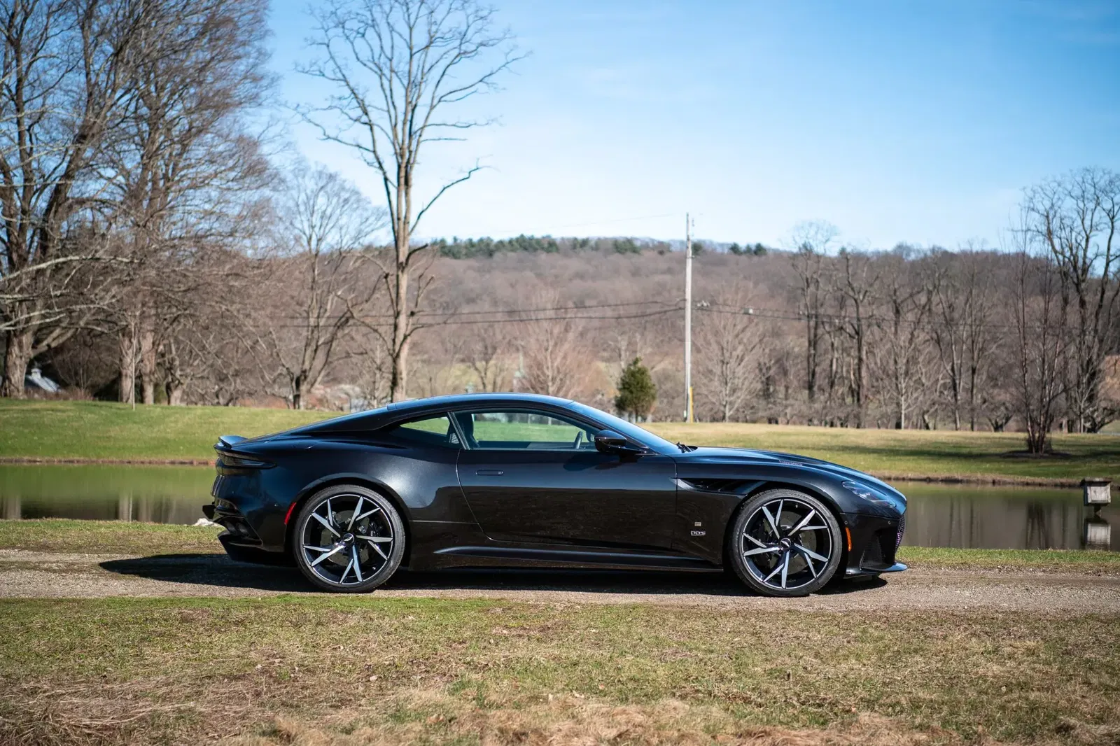 2021 Aston Martin DBS Superleggera 007 Edition