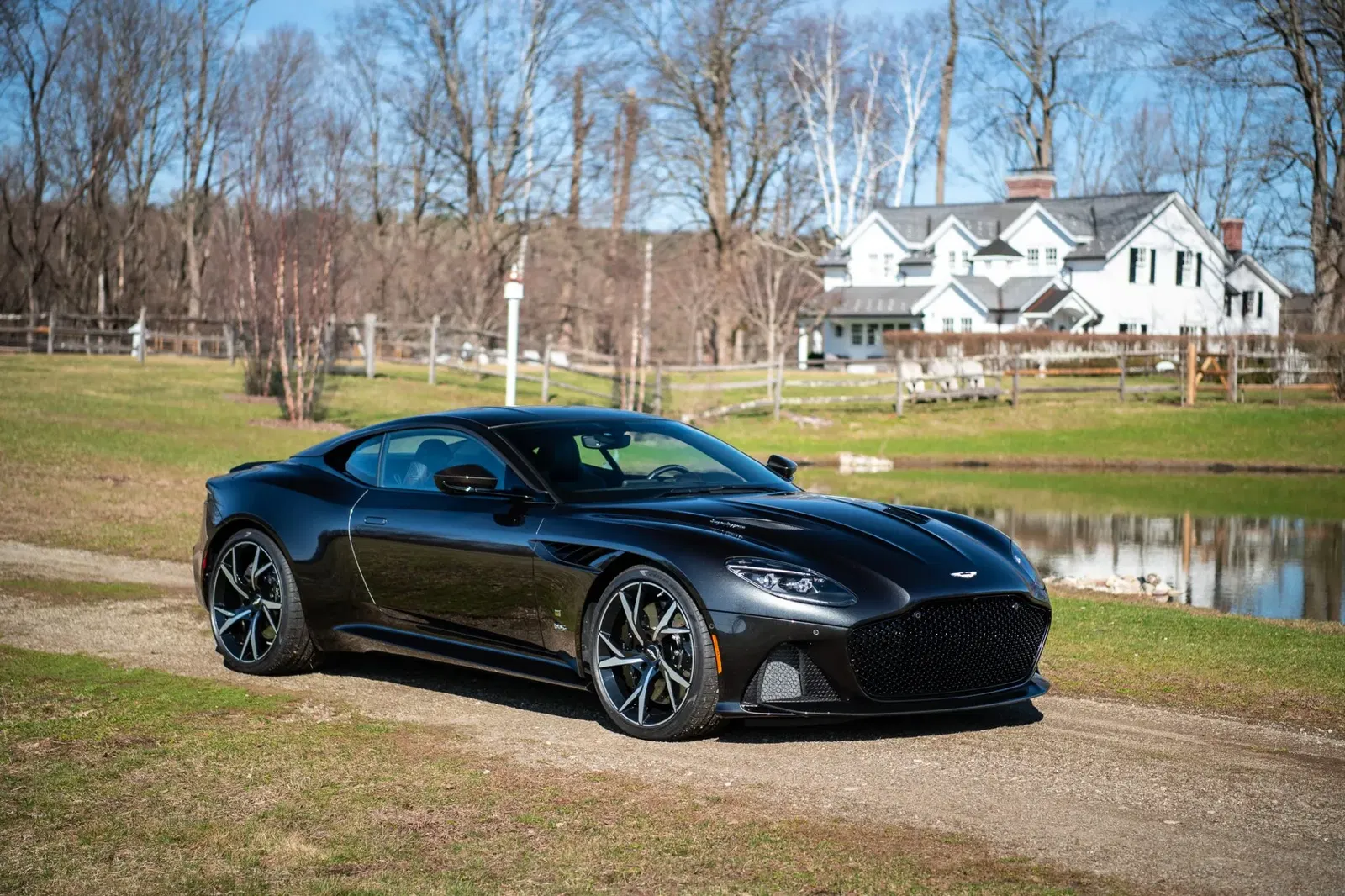 2021 Aston Martin DBS Superleggera 007 Edition