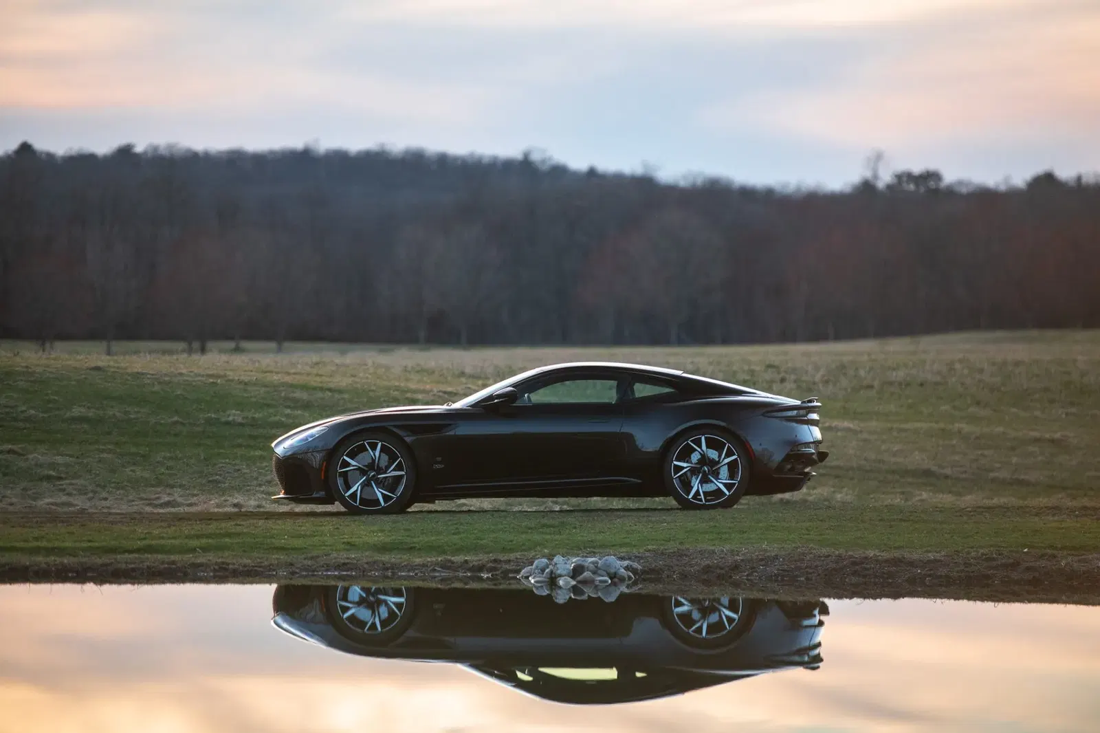2021 Aston Martin DBS Superleggera 007 Edition