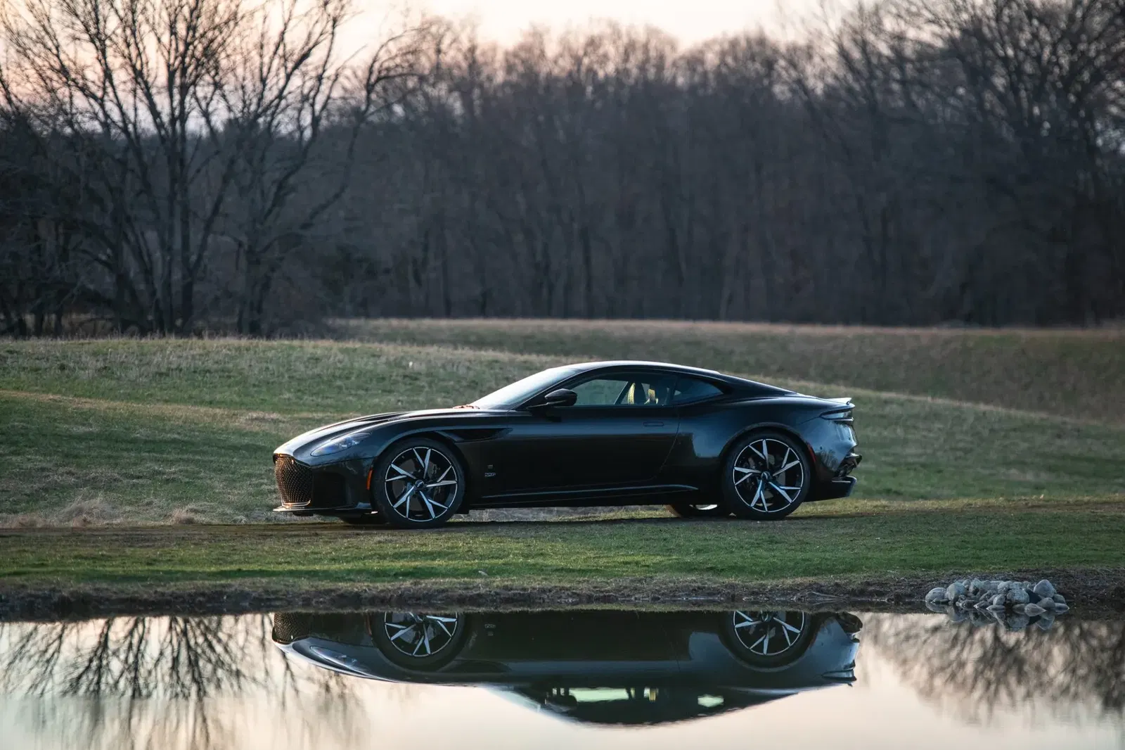 2021 Aston Martin DBS Superleggera 007 Edition