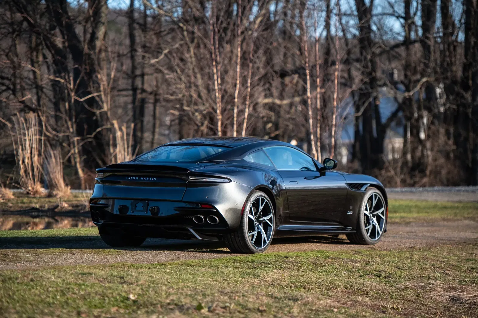 2021 Aston Martin DBS Superleggera 007 Edition