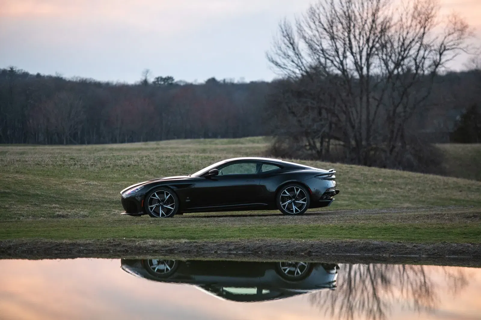 2021 Aston Martin DBS Superleggera 007 Edition