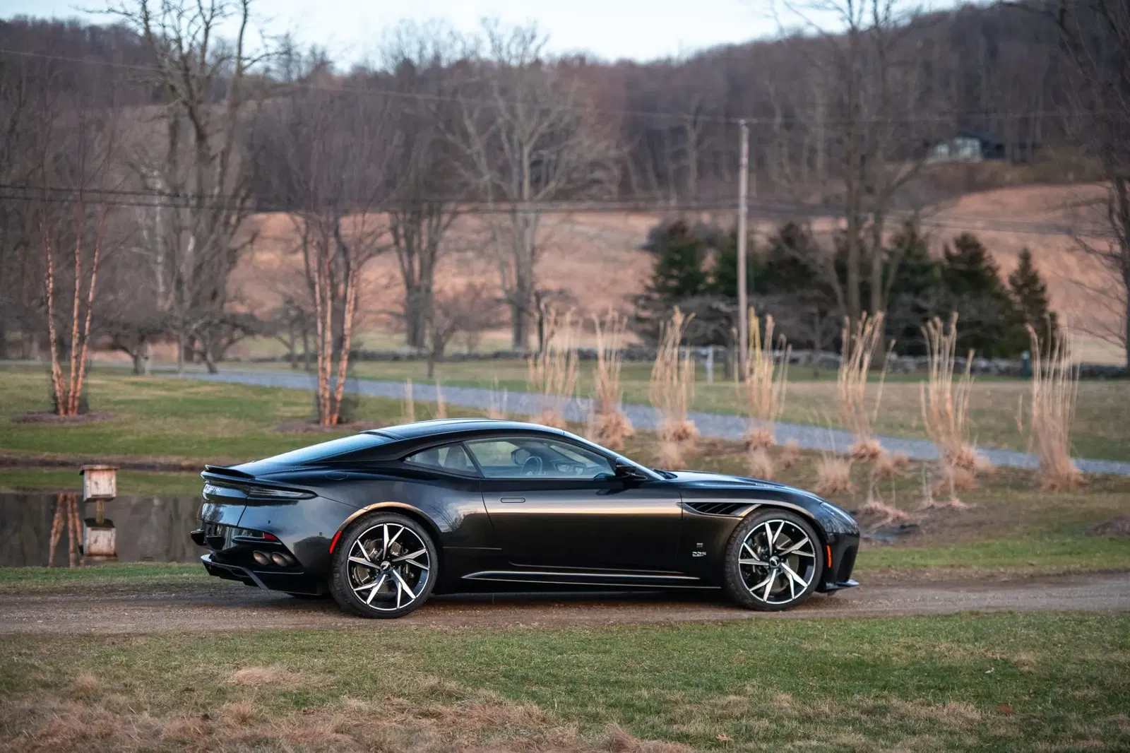 2021 Aston Martin DBS Superleggera 007 Edition