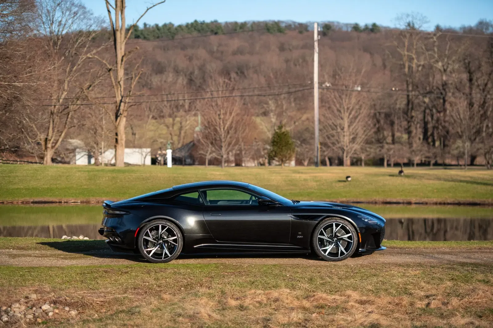 2021 Aston Martin DBS Superleggera 007 Edition