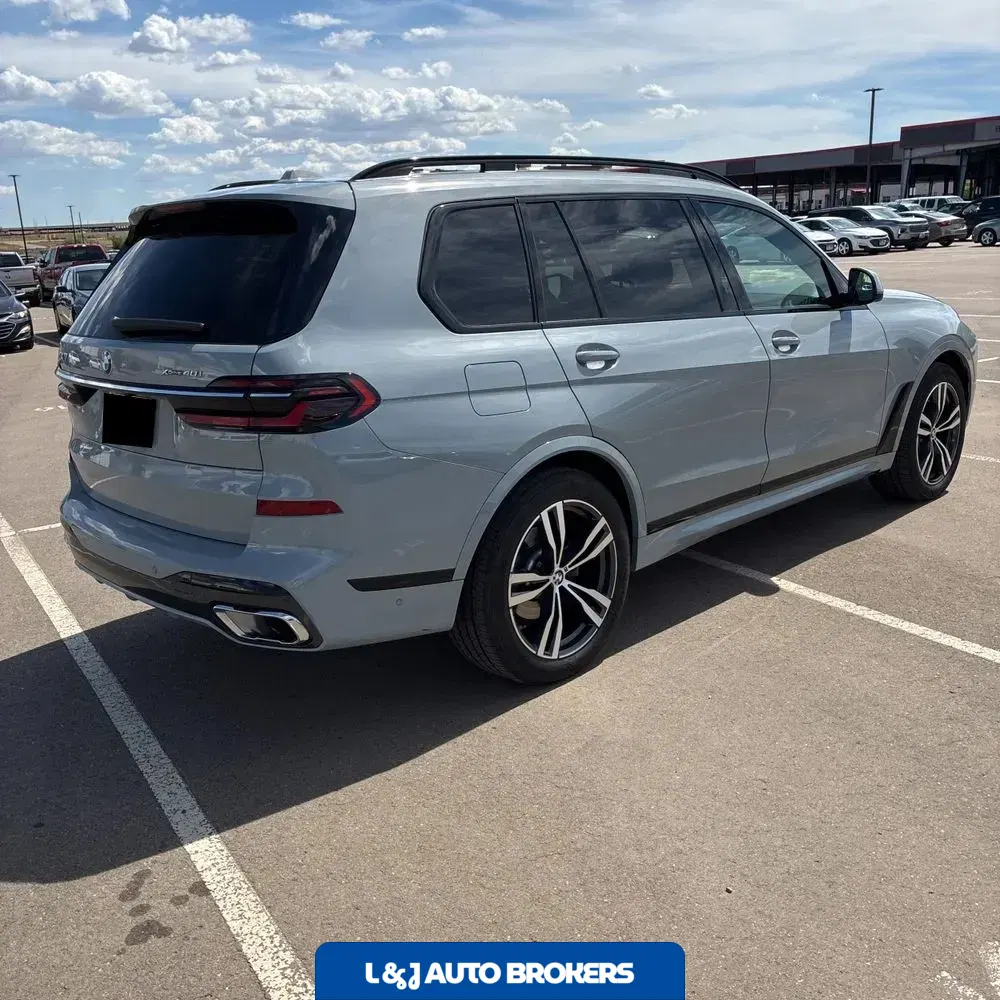 2024 BMW X7 XDrive40i