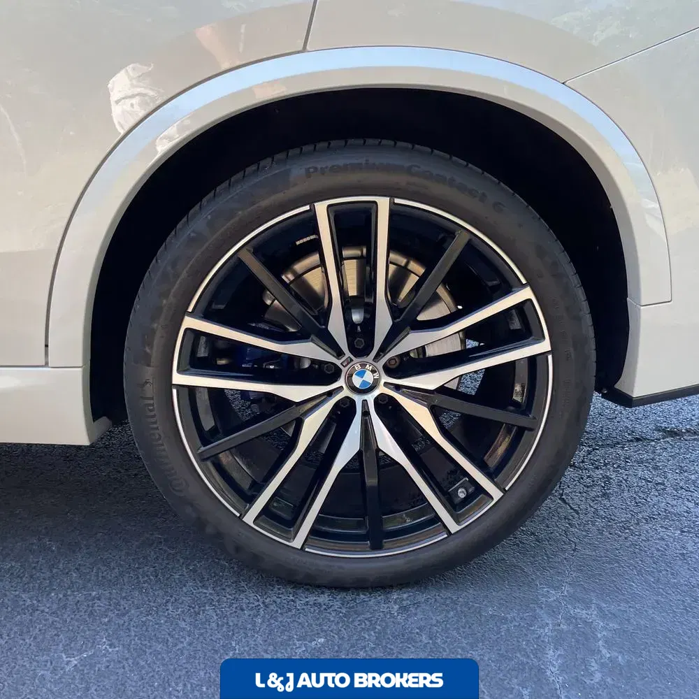 2023 BMW X5 M50i