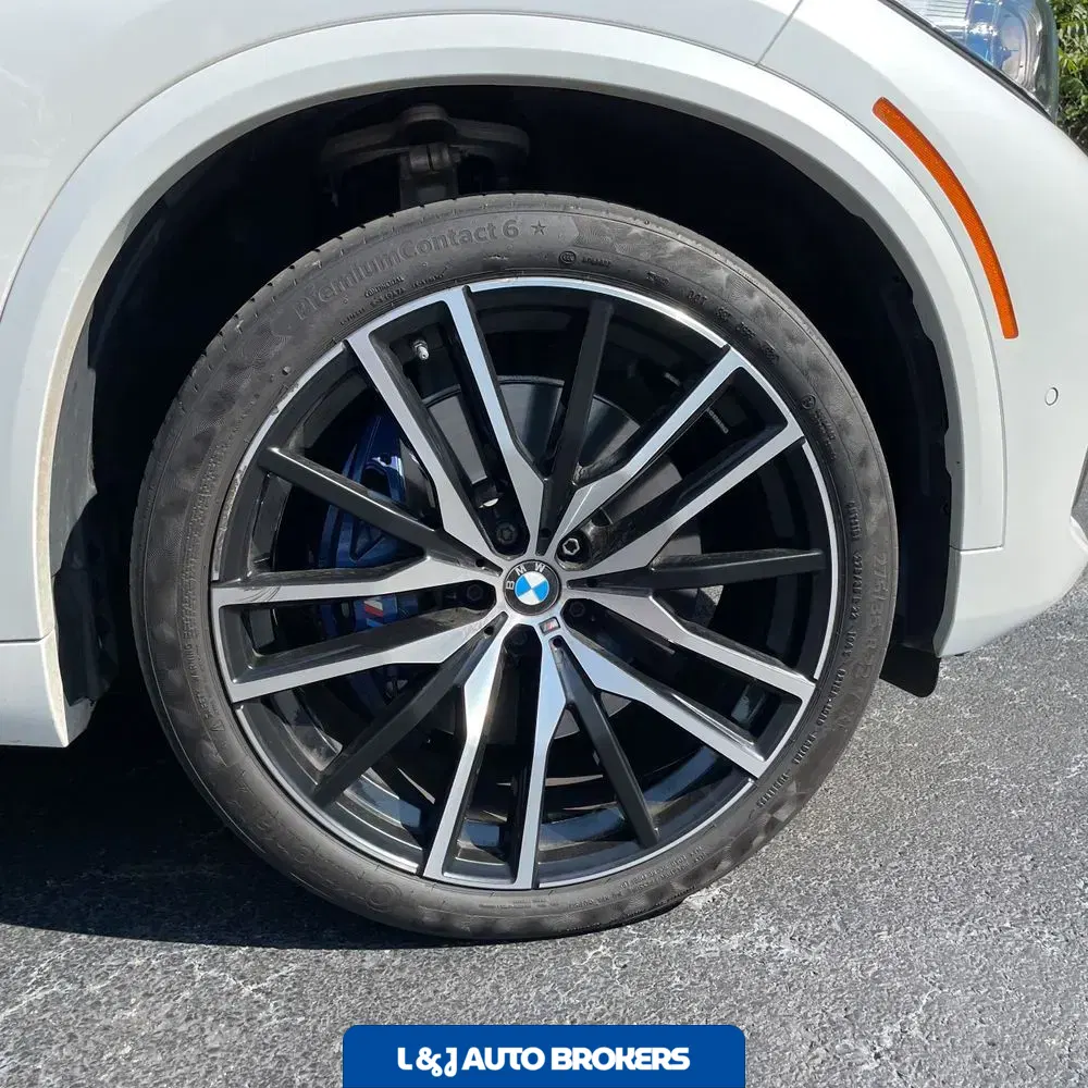 2023 BMW X5 M50i