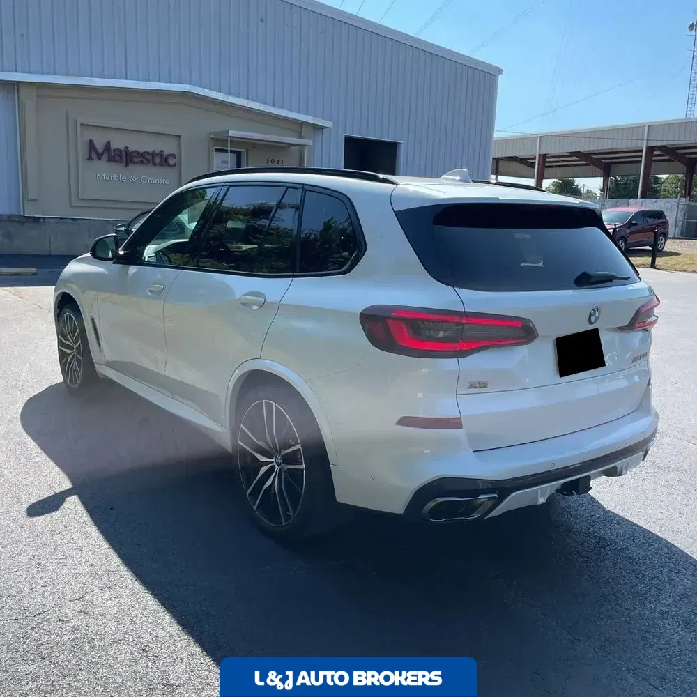 2023 BMW X5 M50i