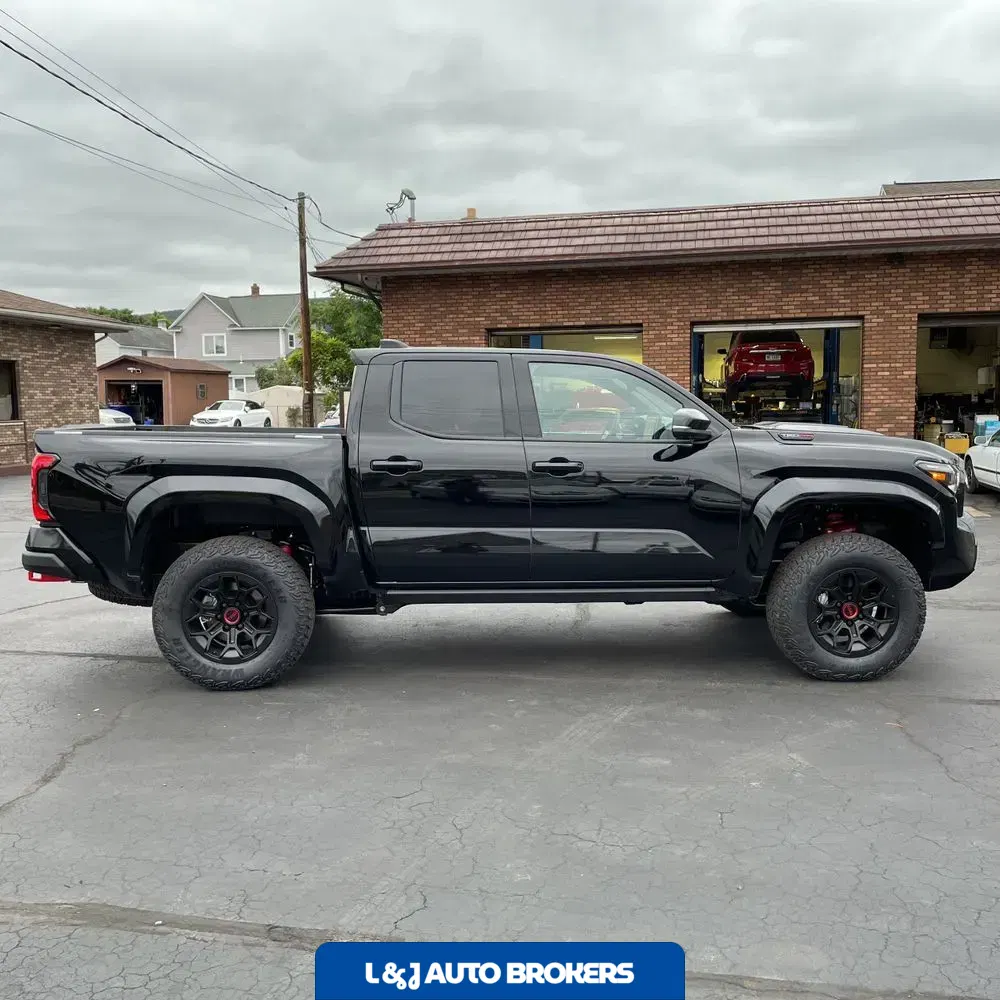 2025 Toyota Tacoma TRD Pro HV