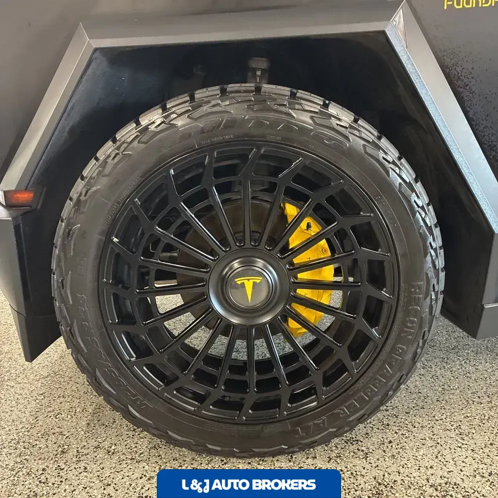2024 Tesla Cybertruck Base