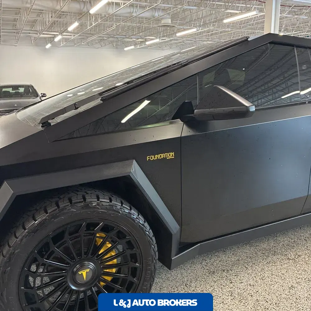 2024 Tesla Cybertruck Base