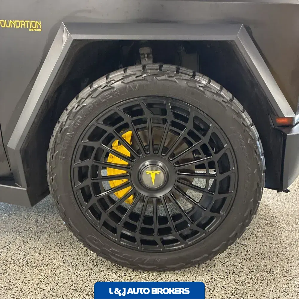 2024 Tesla Cybertruck Base