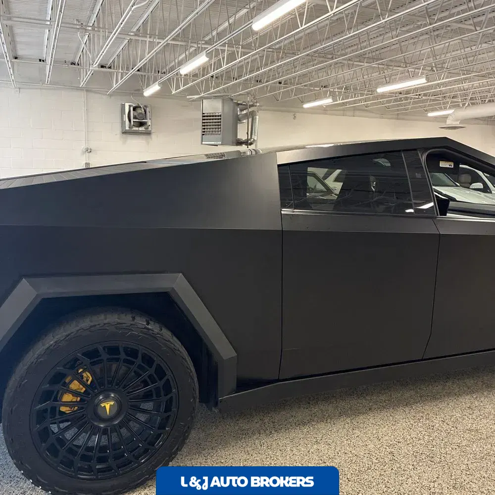 2024 Tesla Cybertruck Base