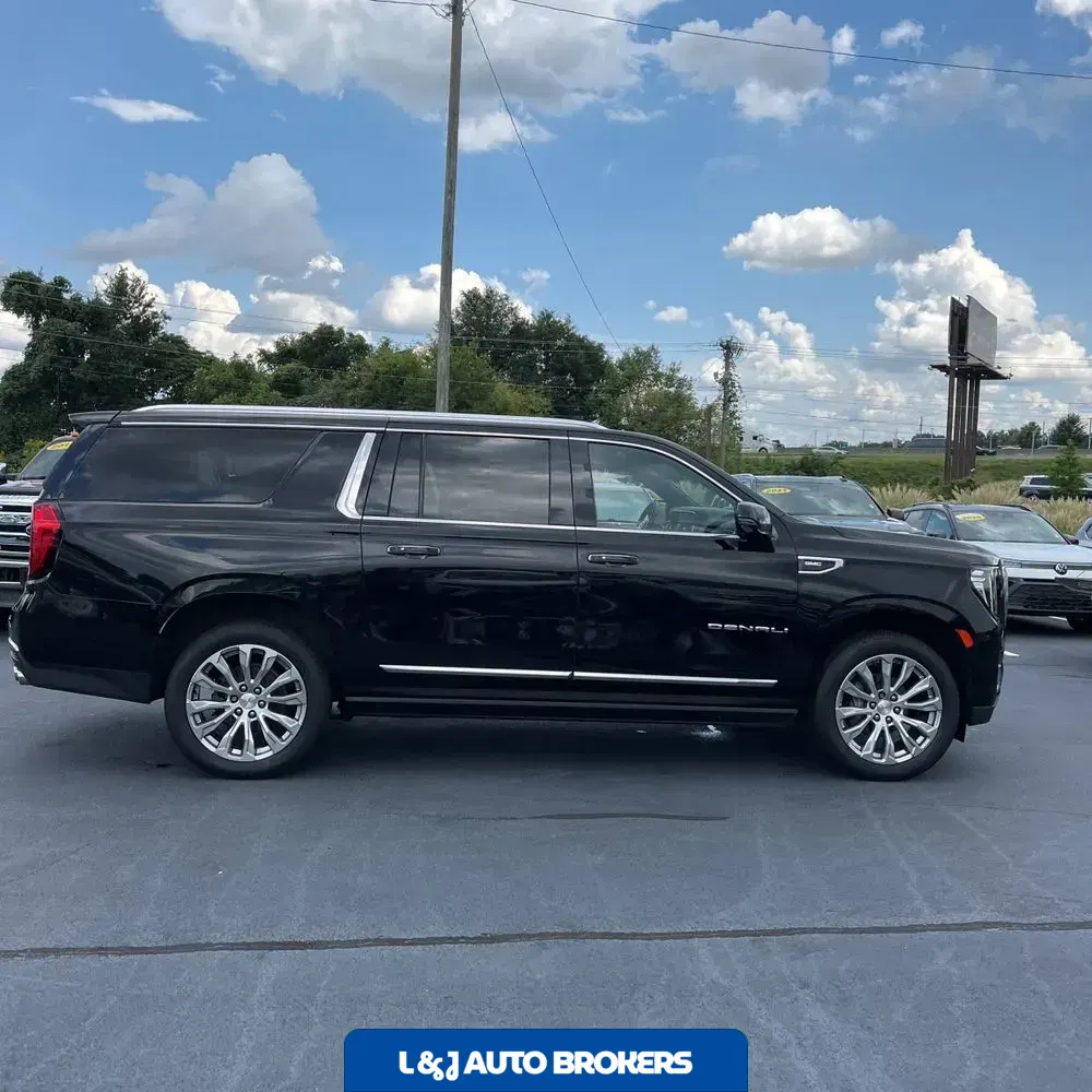 2022 GMC Yukon XL Denali