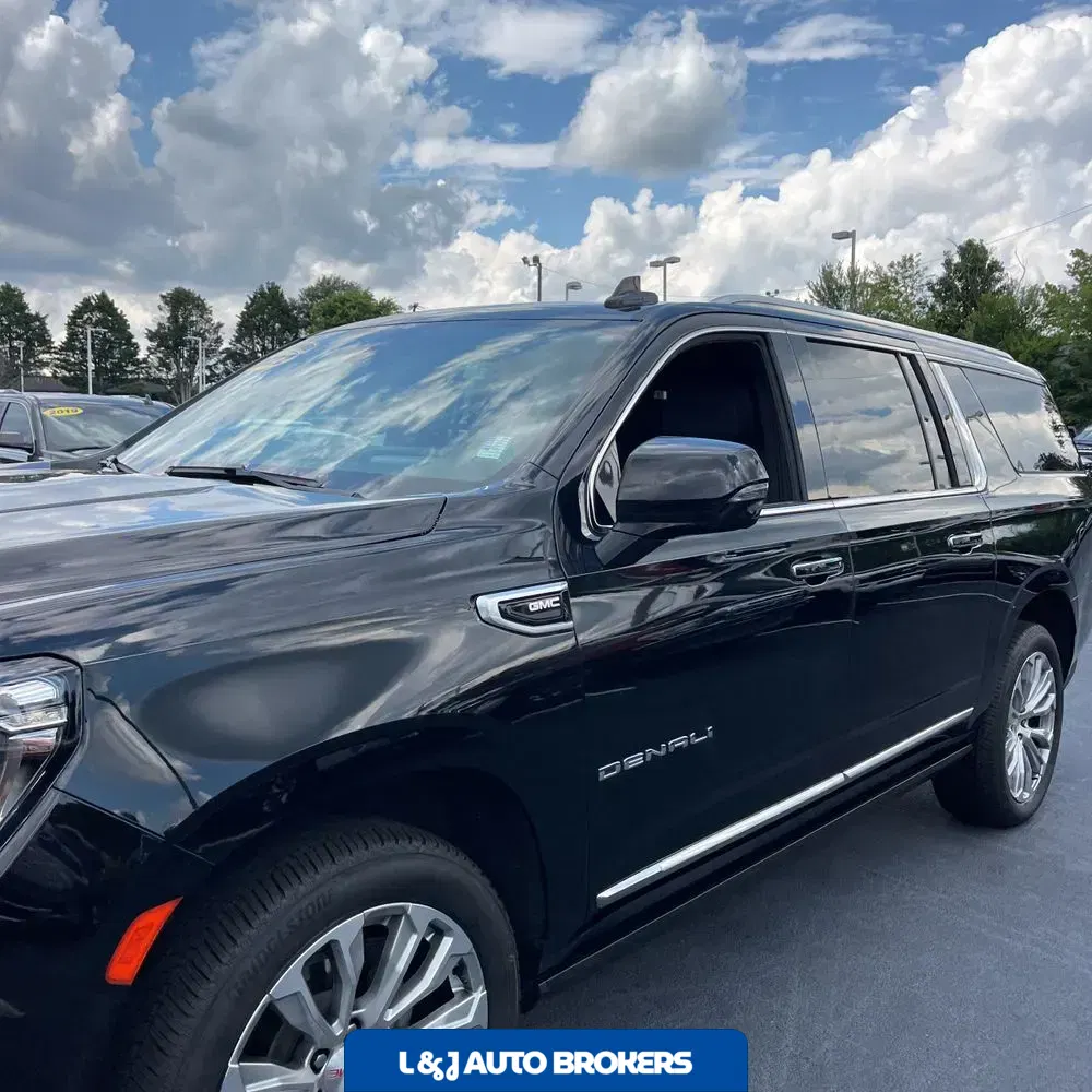 2022 GMC Yukon XL Denali