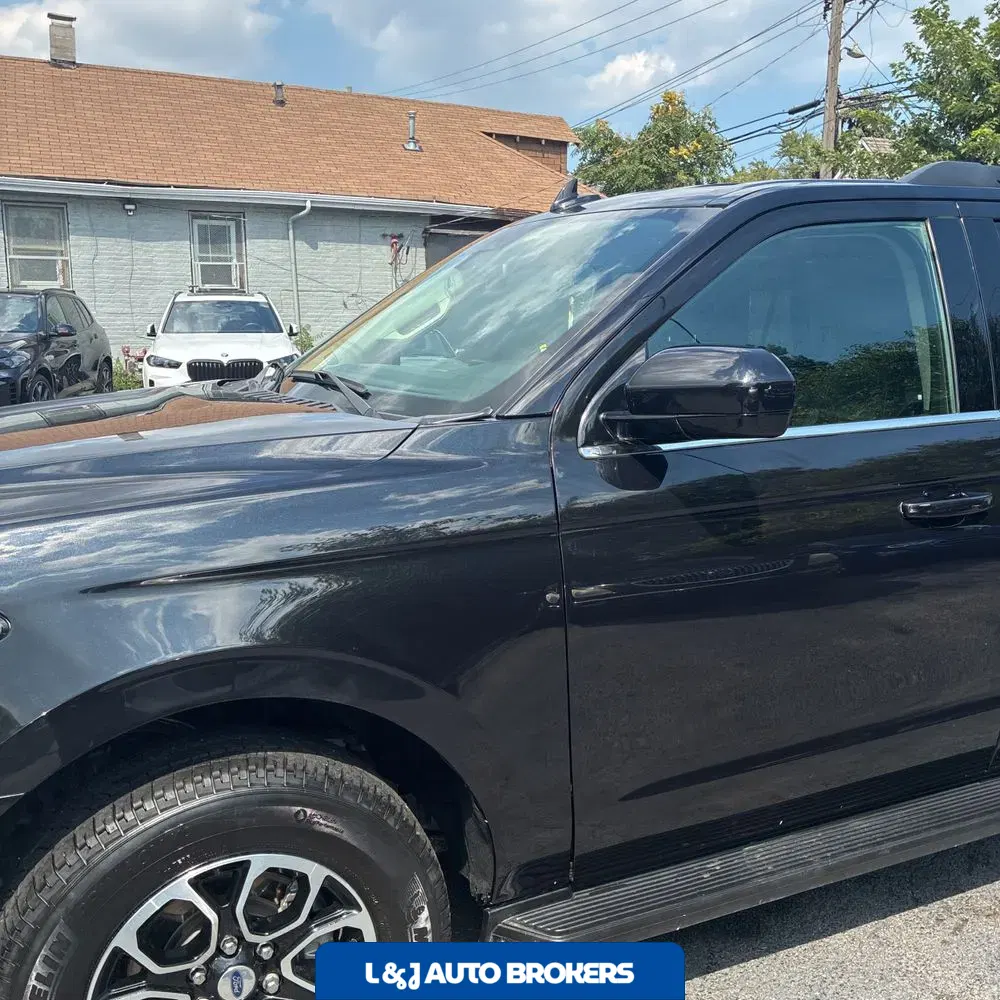 2024 Ford Expedition XLT