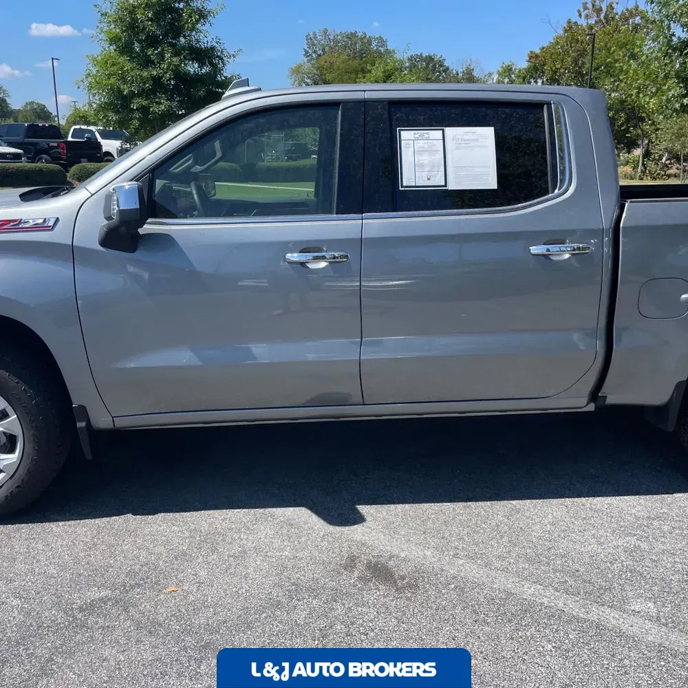 2024 Chevrolet Silverado 1500 LTZ