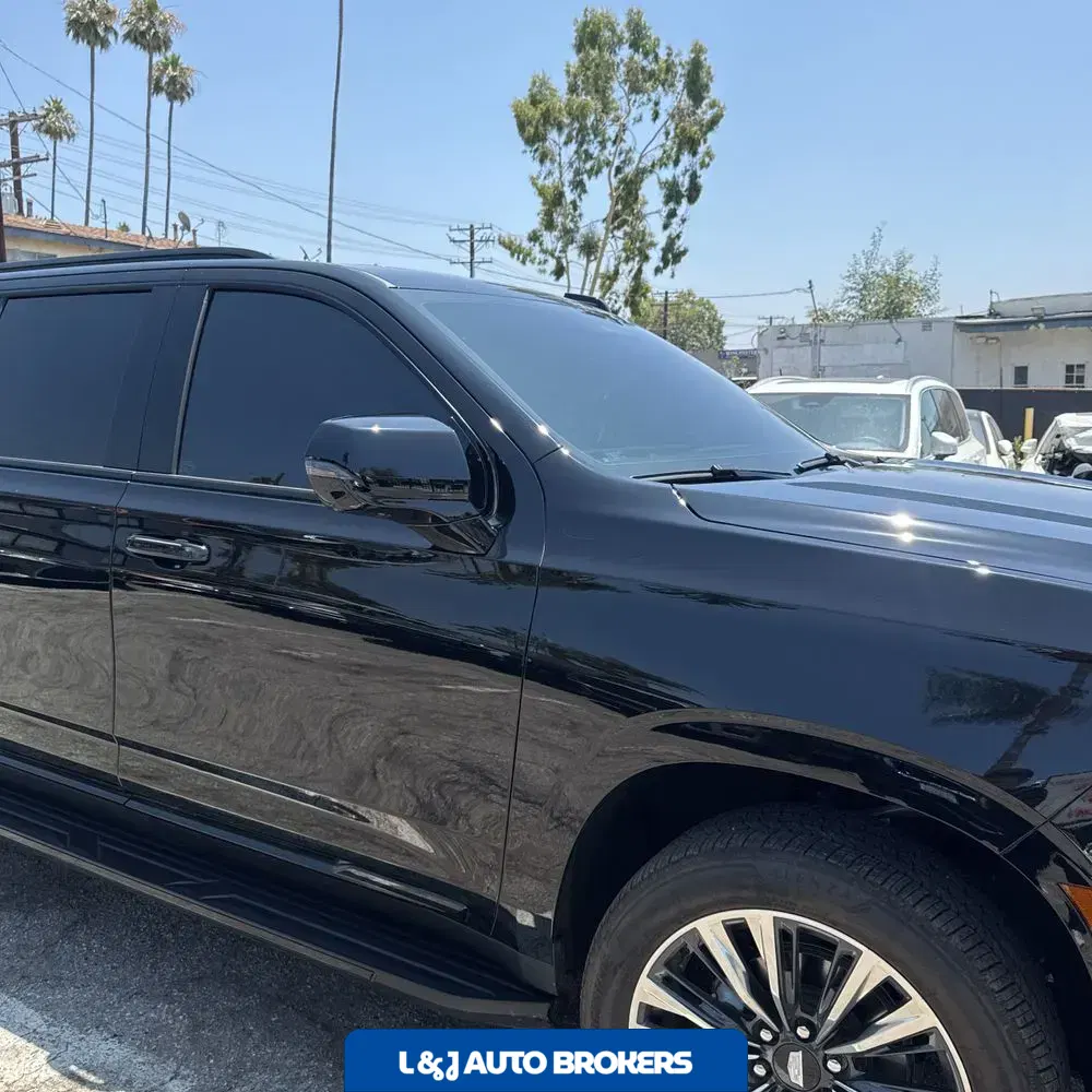 2025 Cadillac Escalade ESV Sport