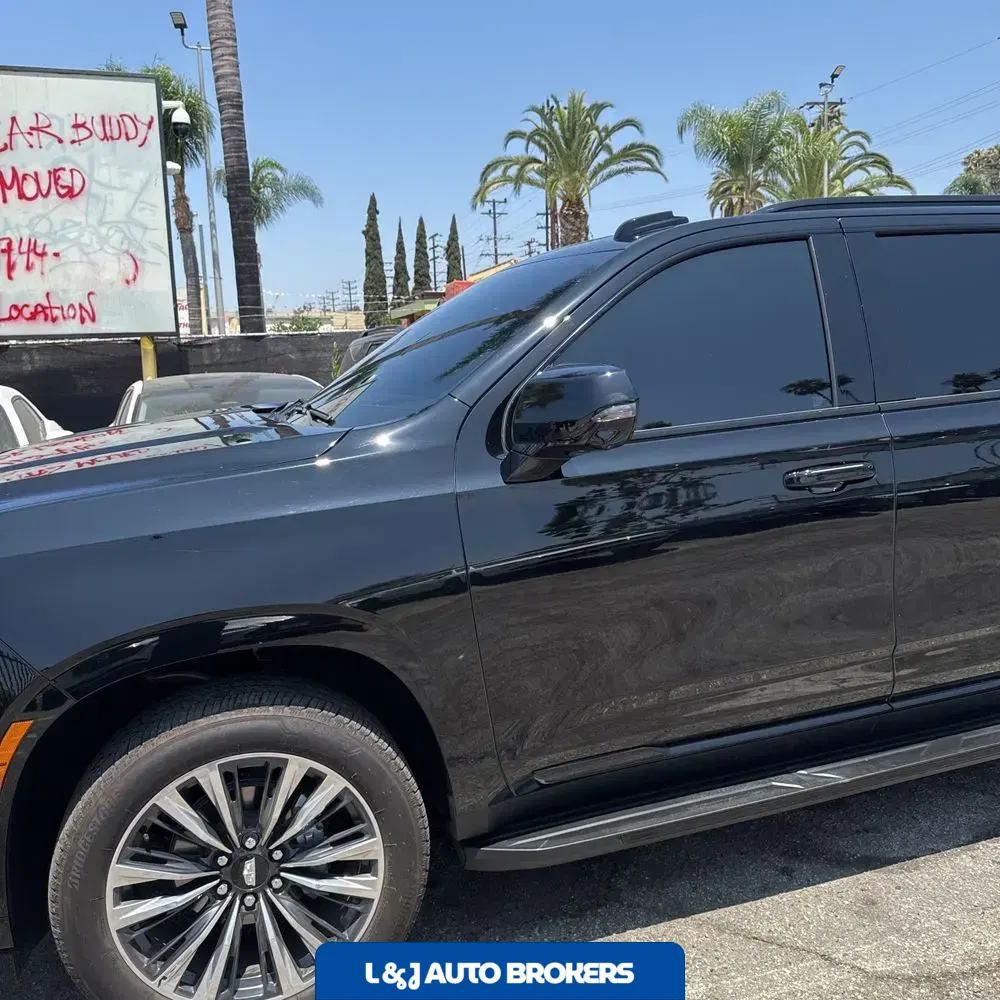 2025 Cadillac Escalade ESV Sport