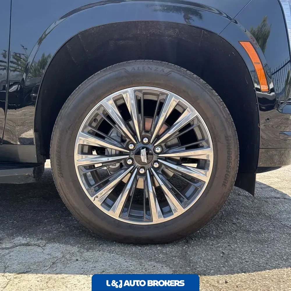2025 Cadillac Escalade ESV Sport