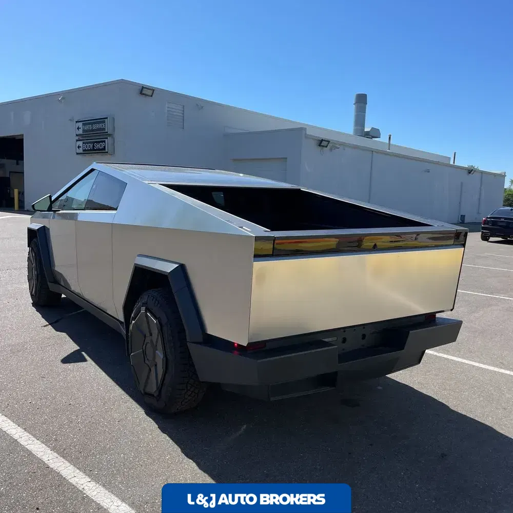 2024 Tesla Cybertruck CyberBeast