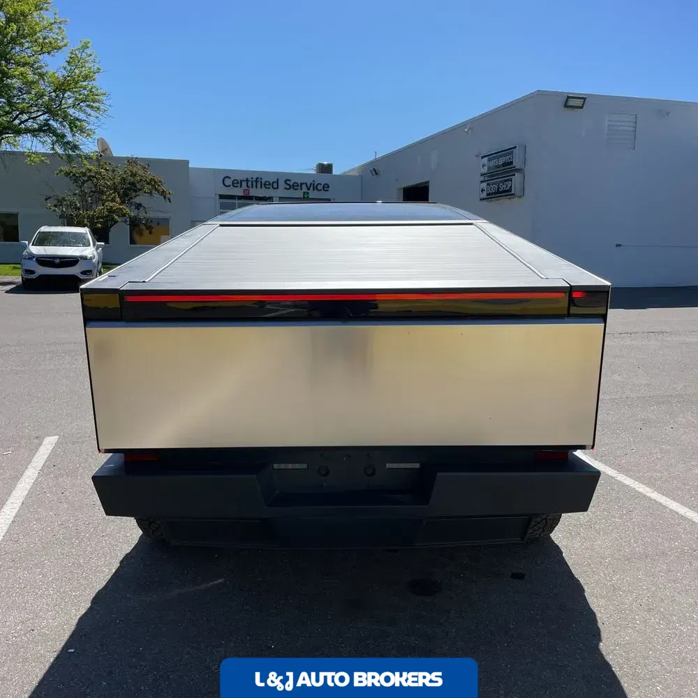 2024 Tesla Cybertruck CyberBeast
