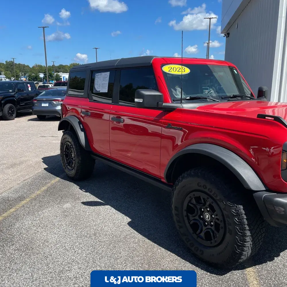 2023 Ford Bronco Badlands Advanced