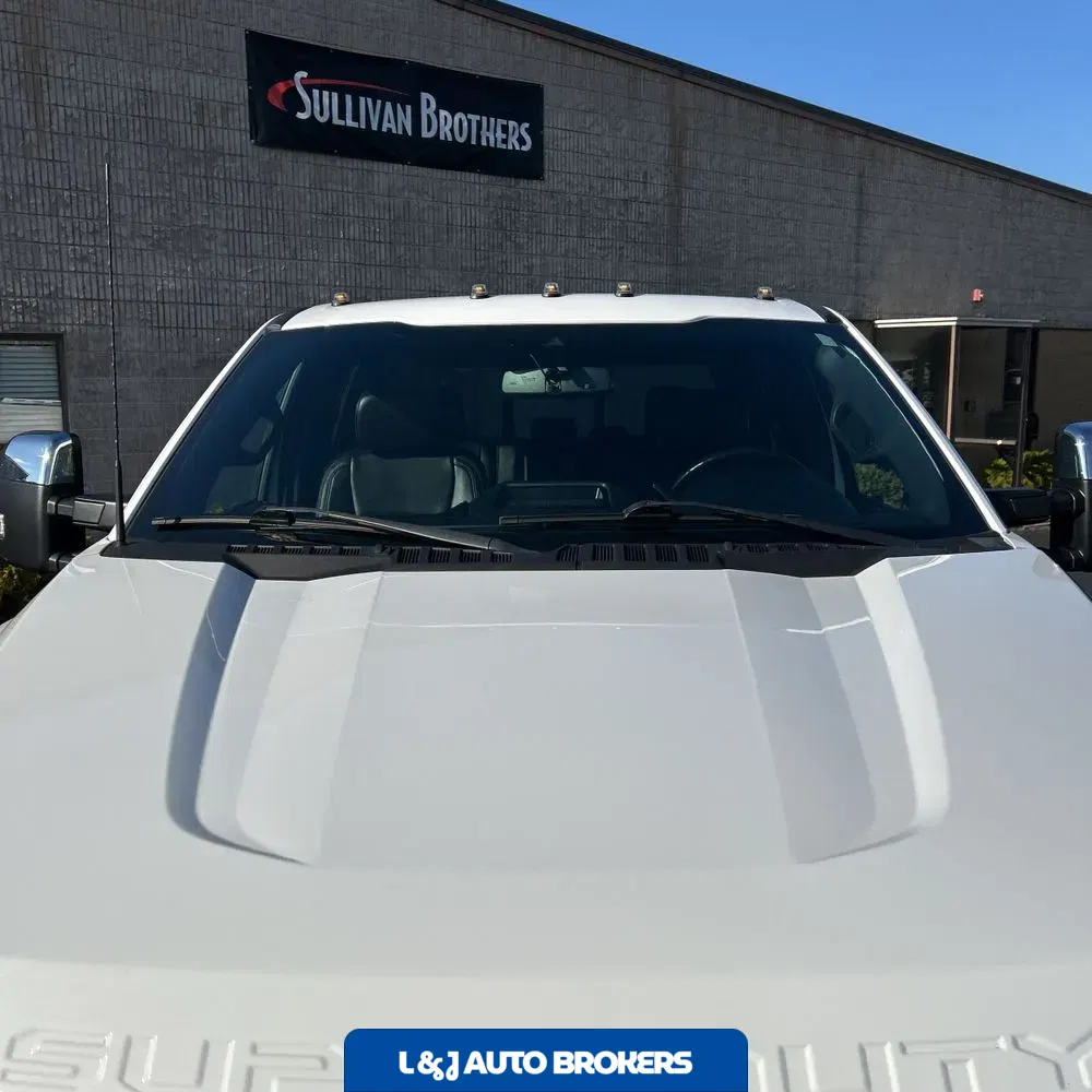 2022 Ford F-350 Super Duty Lariat