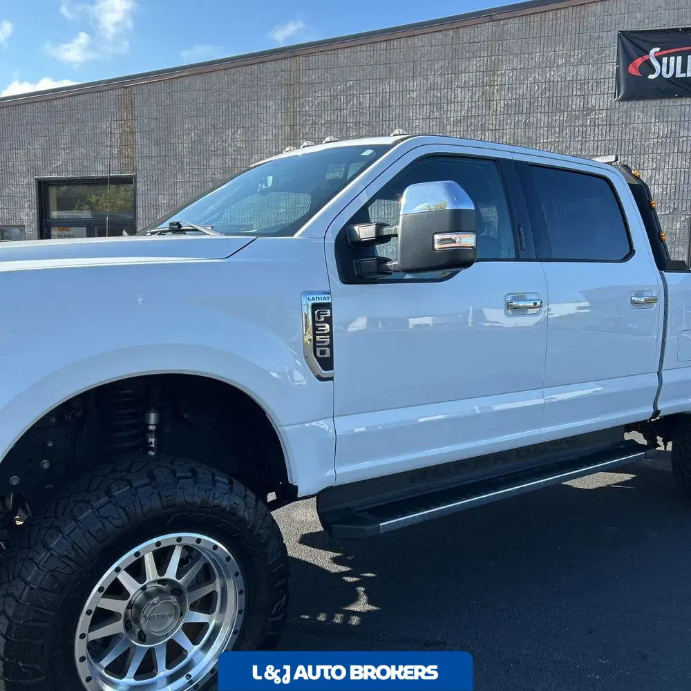 2022 Ford F-350 Super Duty Lariat