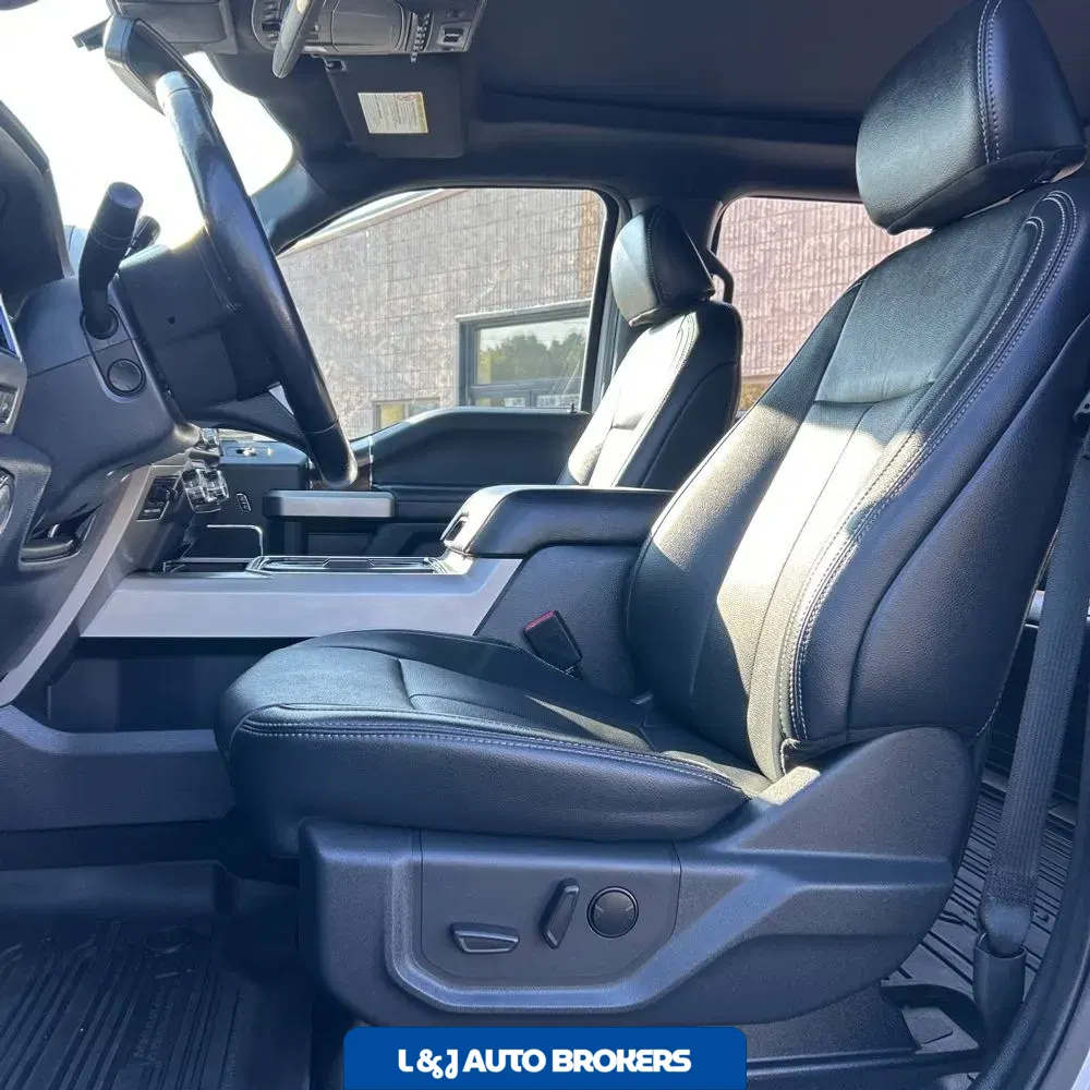 2022 Ford F-350 Super Duty Lariat