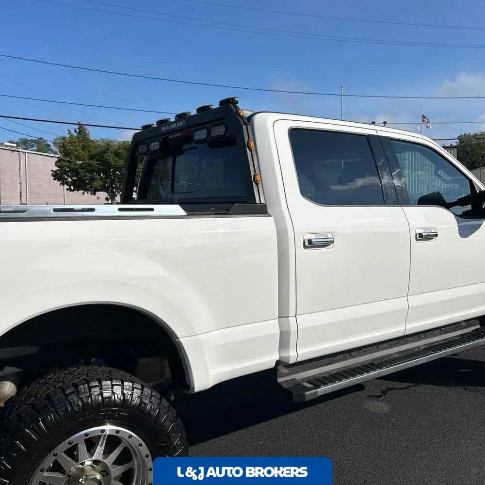 2022 Ford F-350 Super Duty Lariat