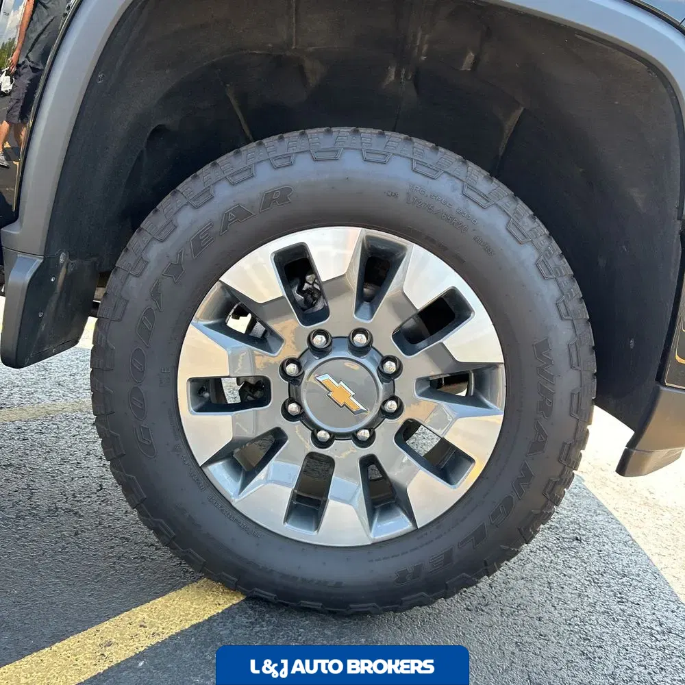 2024 Chevrolet Silverado 2500 Custom