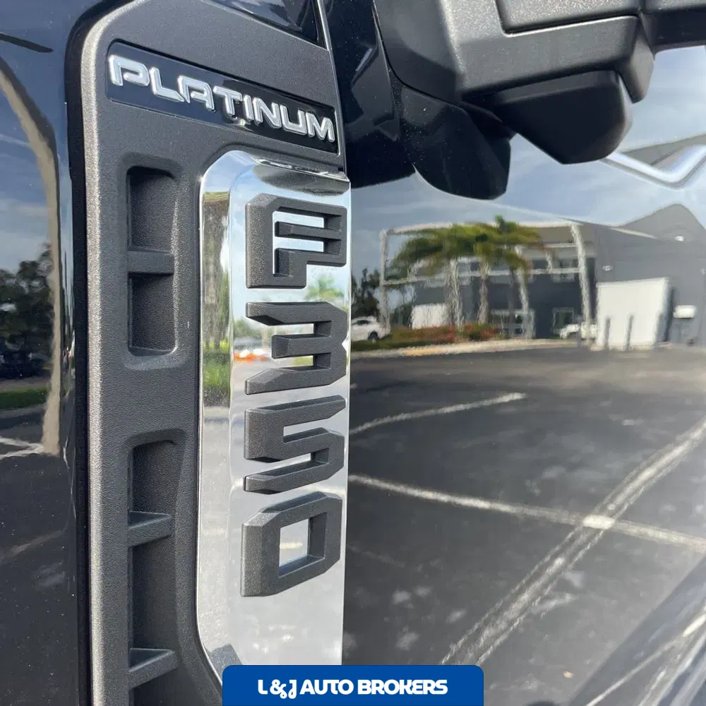 2024 Ford F-350 Super Duty Platinum