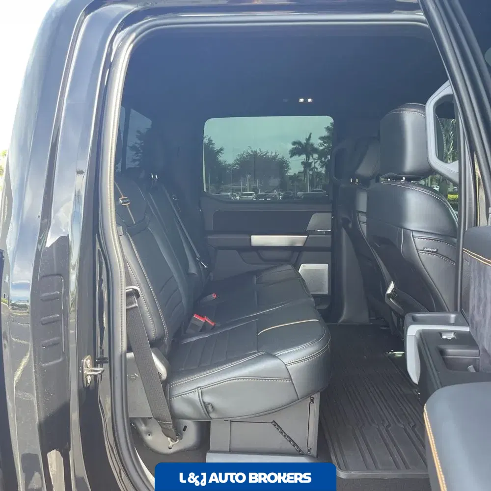 2024 Ford F-350 Super Duty Platinum