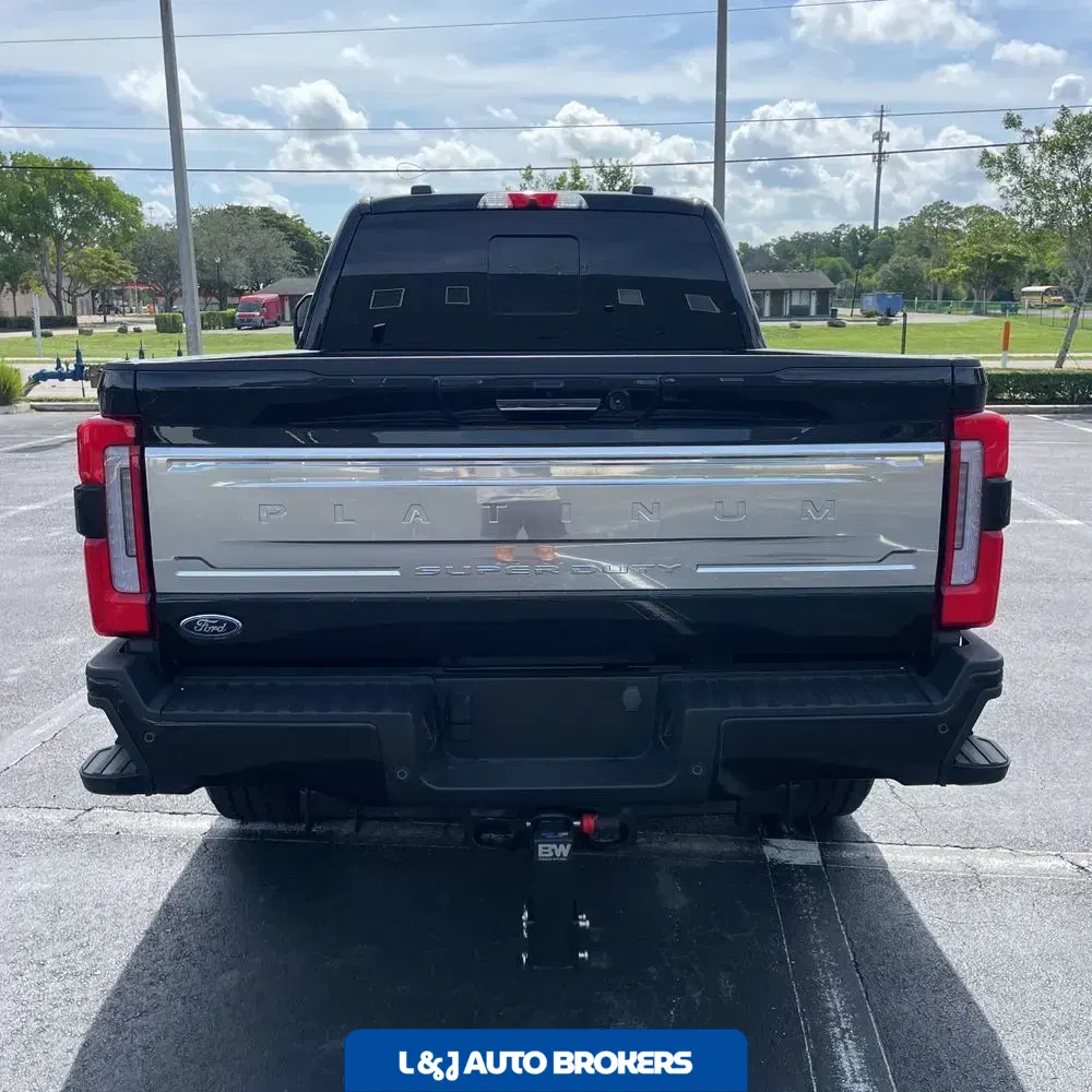 2024 Ford F-350 Super Duty Platinum