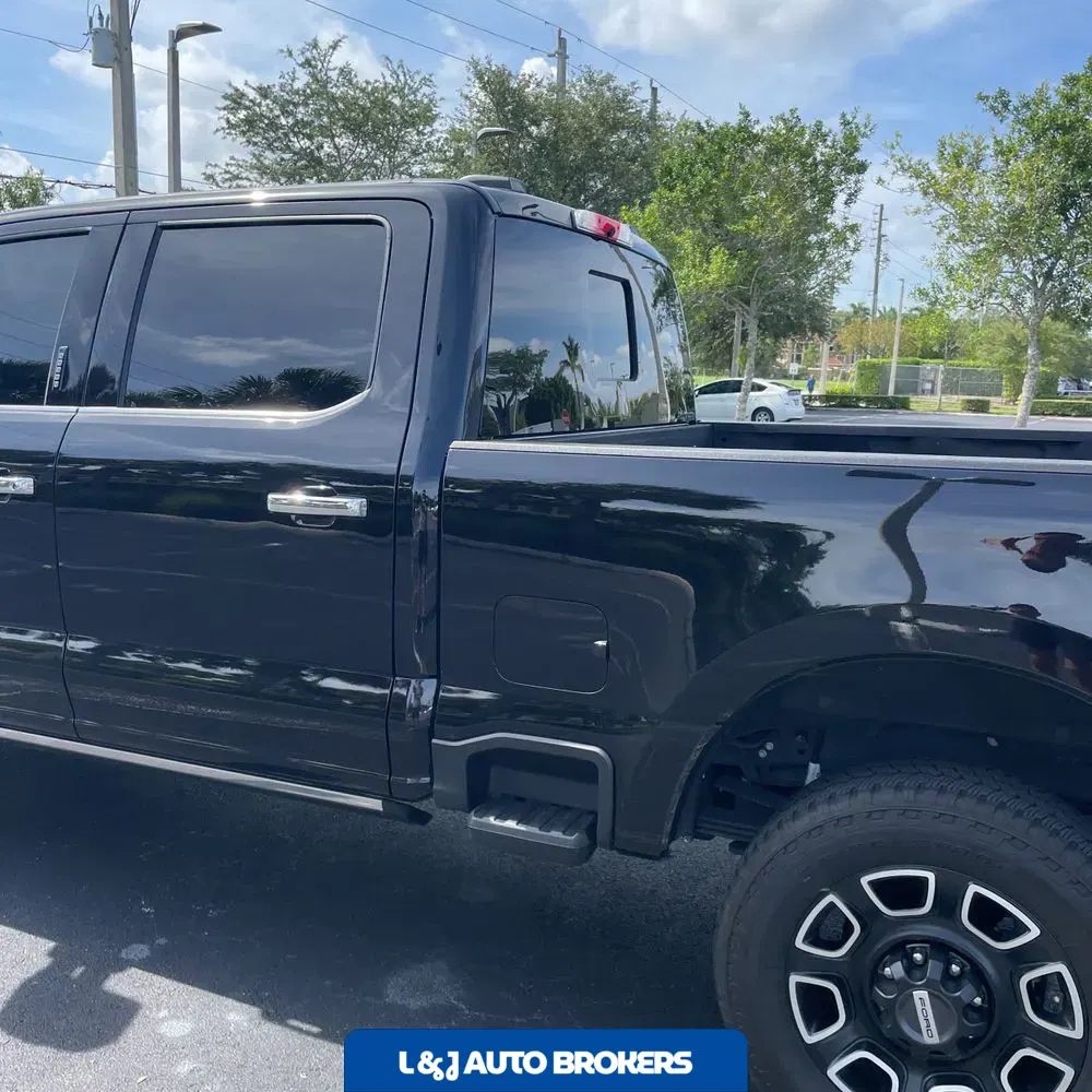 2024 Ford F-350 Super Duty Platinum