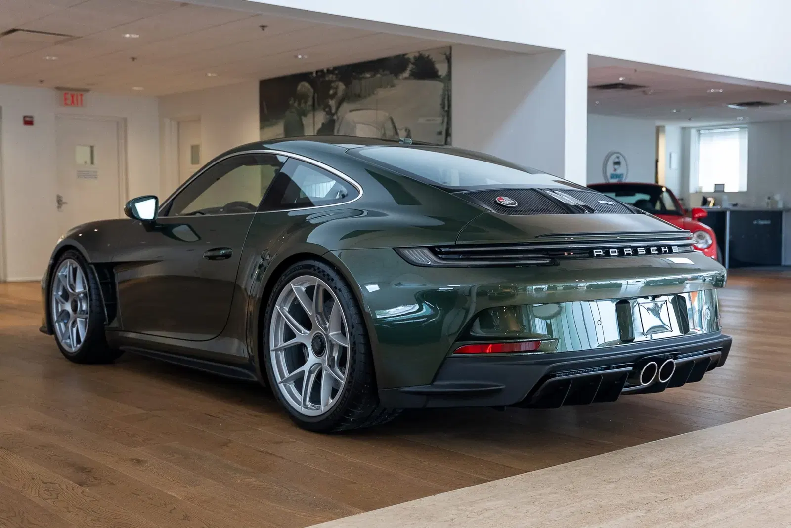 Oak Green Metallic 2024 Porsche 911 S/T