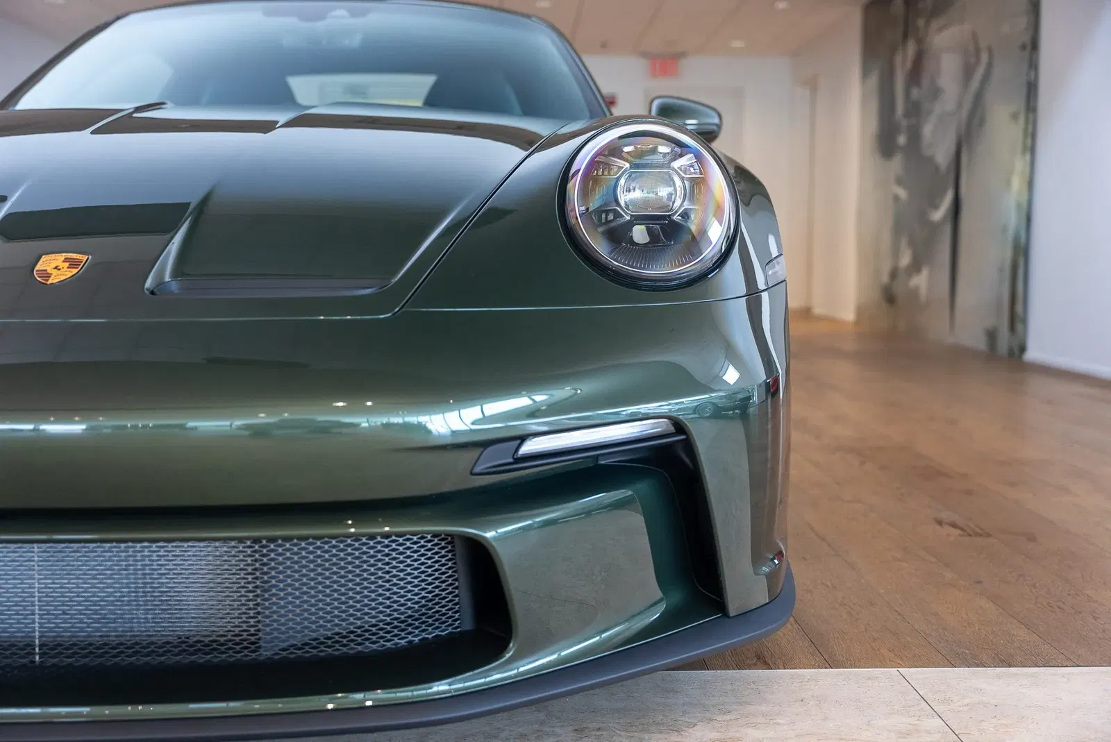 Oak Green Metallic 2024 Porsche 911 S/T