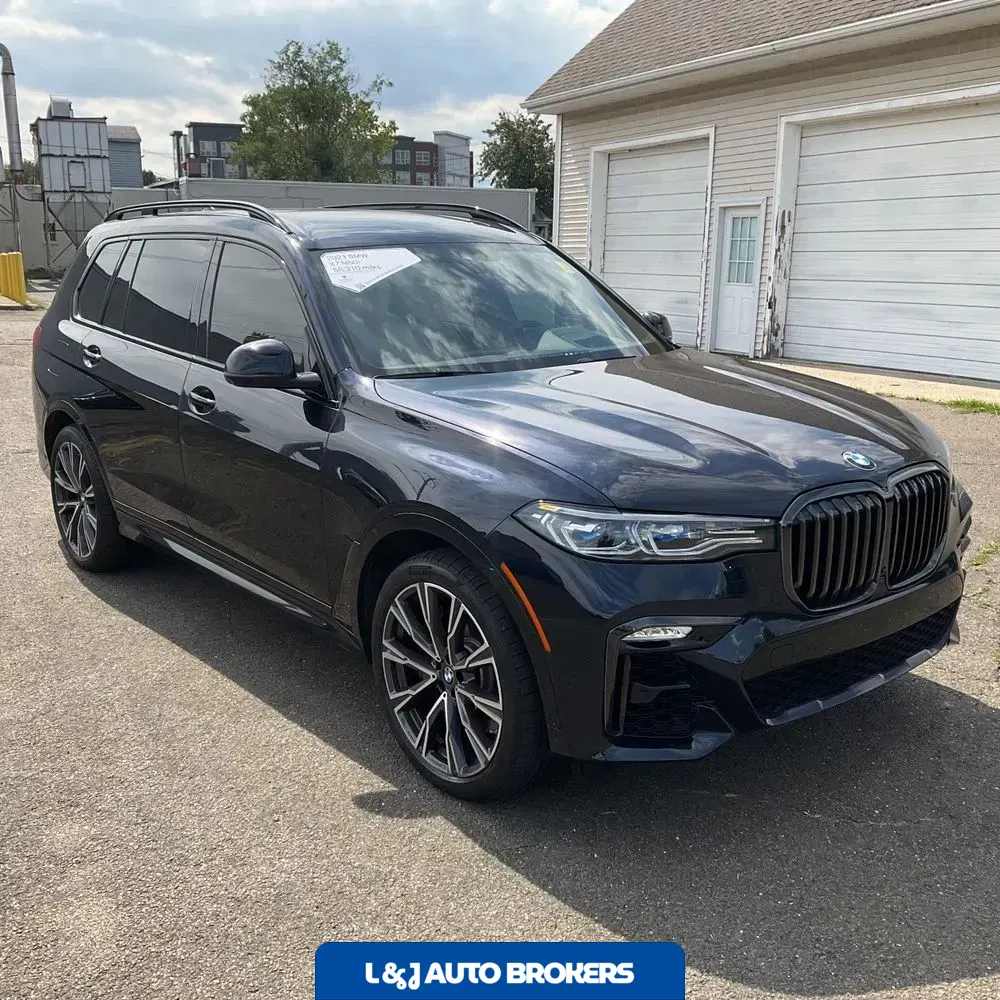 2021 BMW X7 M50i