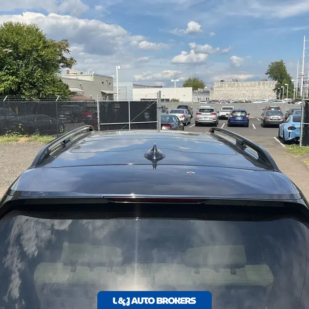 2021 BMW X7 M50i