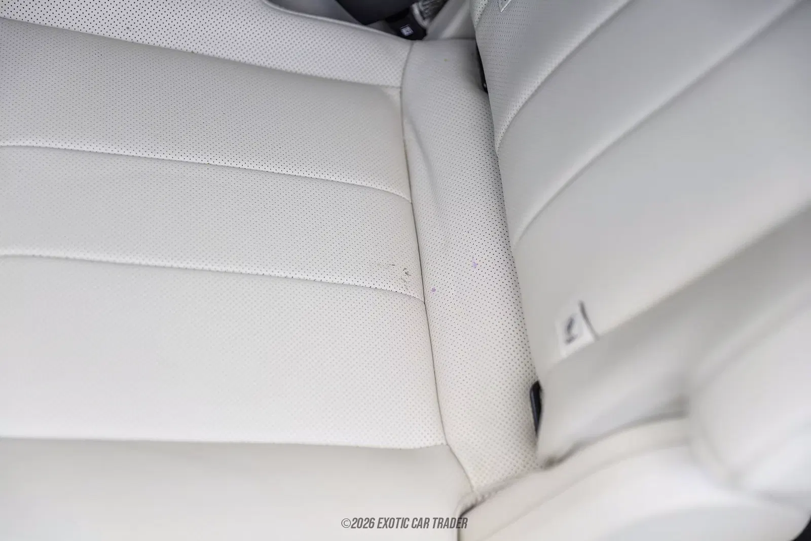 2025 Land Rover Range Rover SE LWB P530