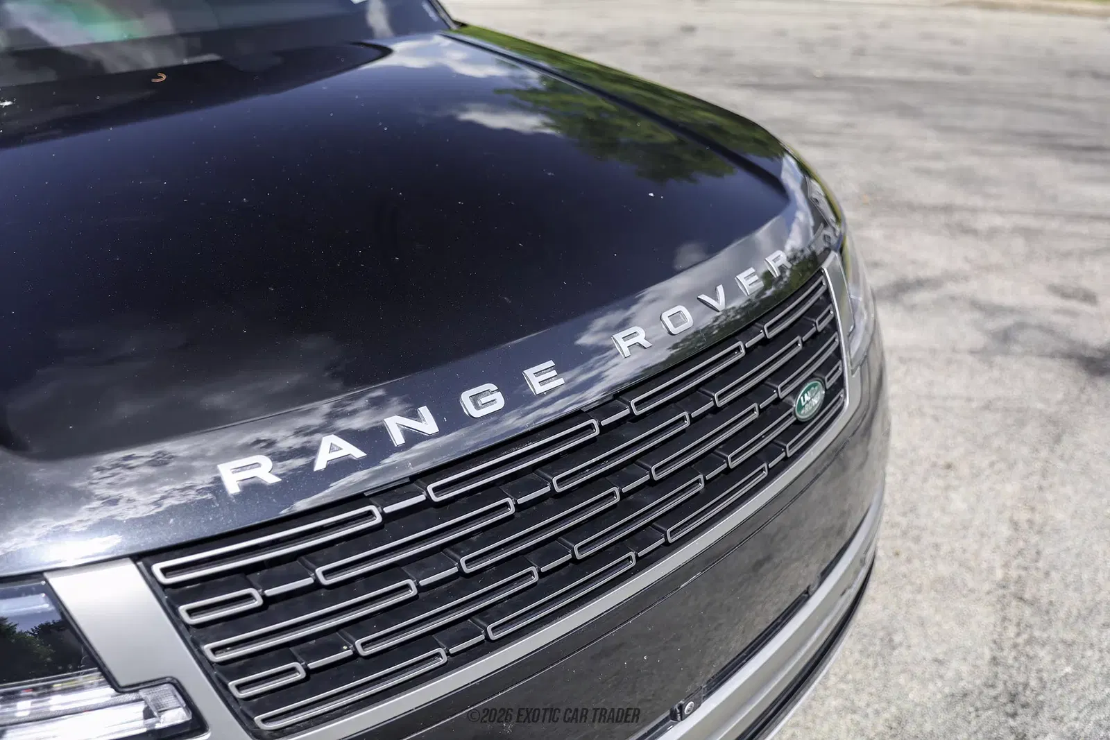 2025 Land Rover Range Rover SE LWB P530