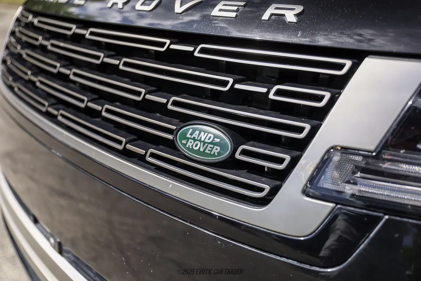 2025 Land Rover Range Rover SE LWB P530